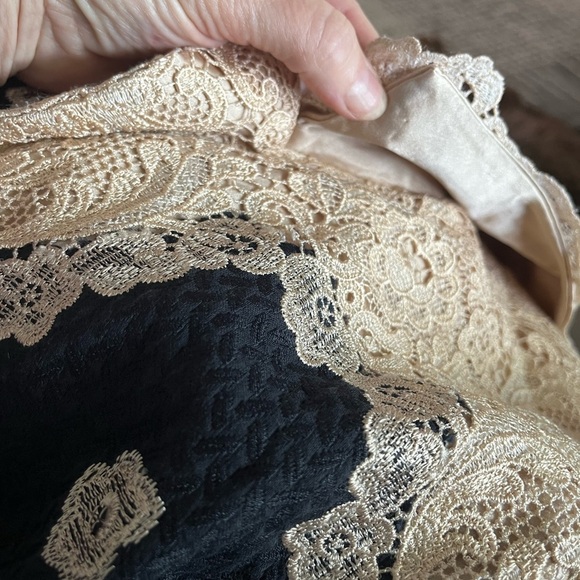PEGGY JENNINGS Black Cream Lace Overlay Blazer Silk Lining Split Sleeve Large - Picture 12 of 13